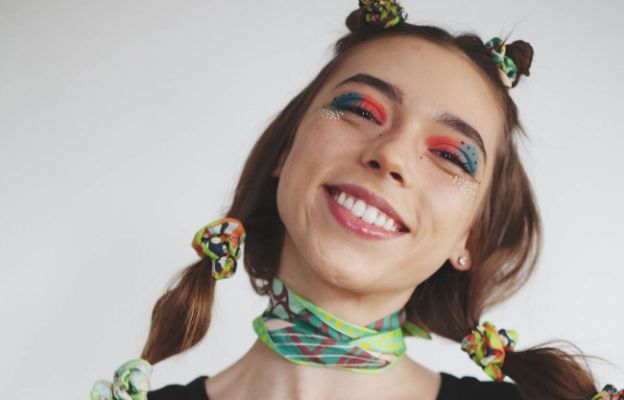 wichita, kansas fashion company bella bonita designs modeling twillies and scrunchies